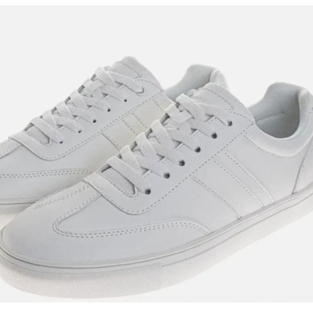 Perry Ellis Portfolio Classic Men's Size 13 White Lace-Up Sneakers New In Box